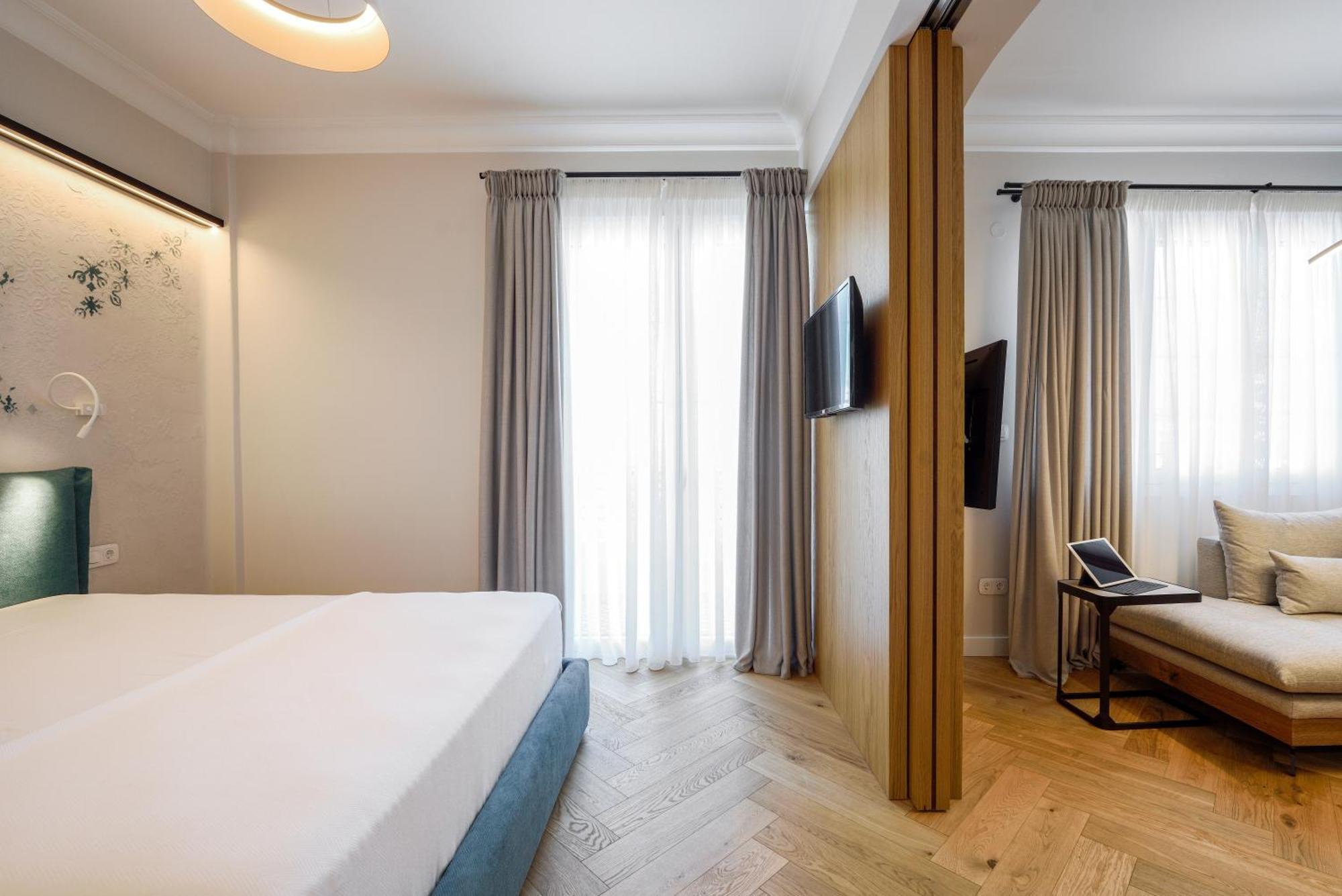 Queen Apartment Thessaloniki By Luxlikehome Exterior photo