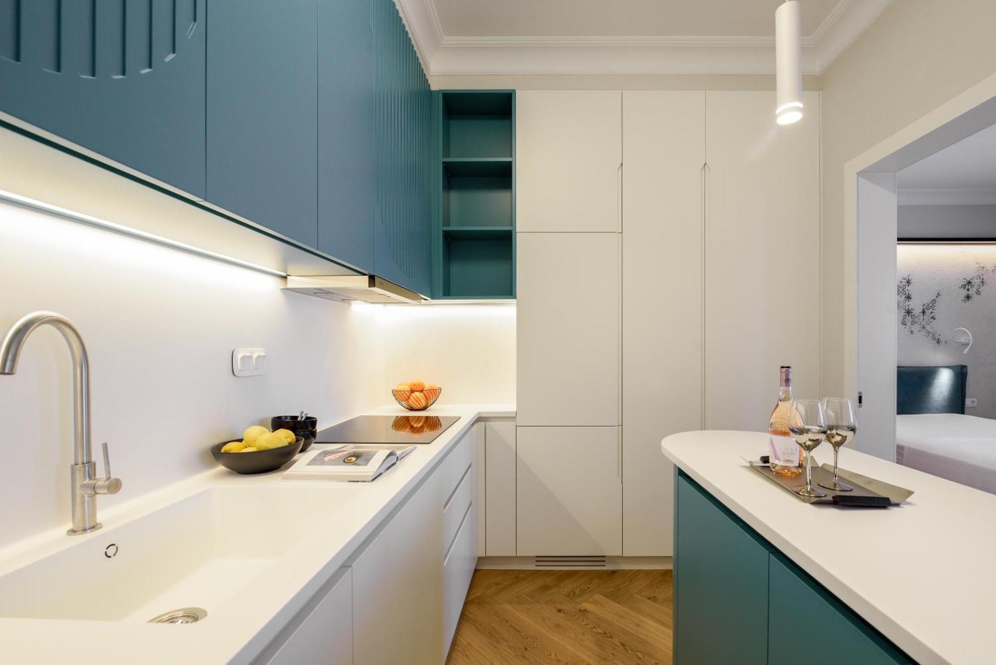 Queen Apartment Thessaloniki By Luxlikehome Exterior photo